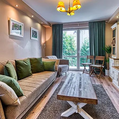 Apartment Dworcowa Centrum By Royal Aparts